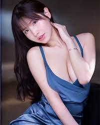 Momo Sakura